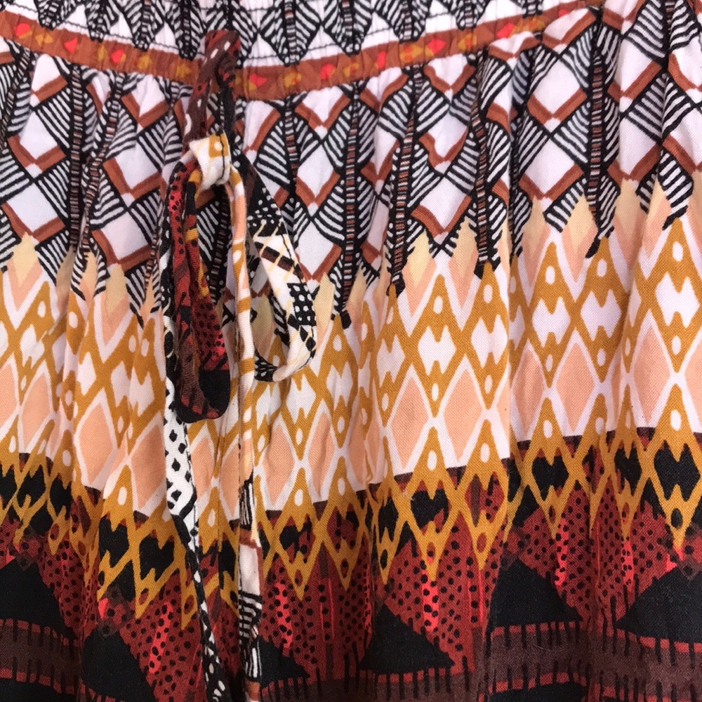 designed PANTS - Picture 3 of 5